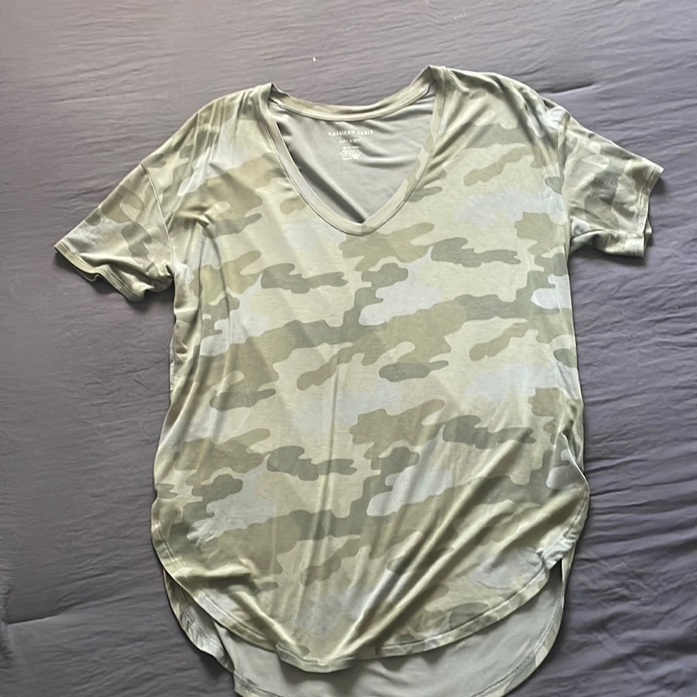 American Eagle soft and sexy camo top